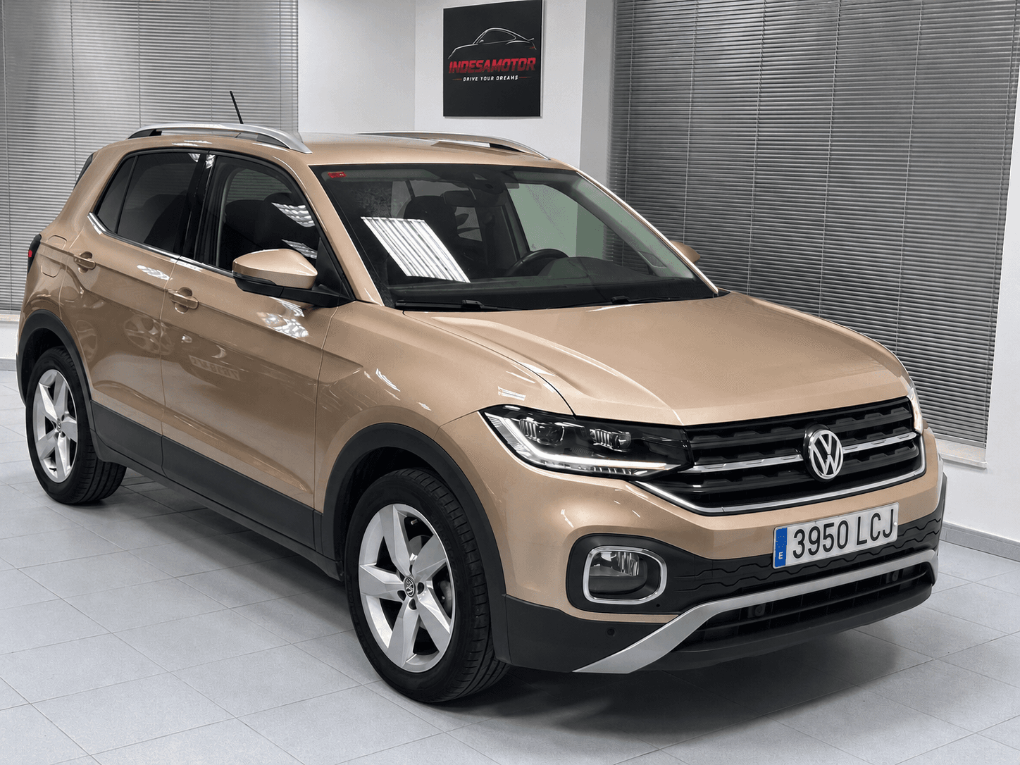 Foto de VOLKSWAGEN T-CROSS